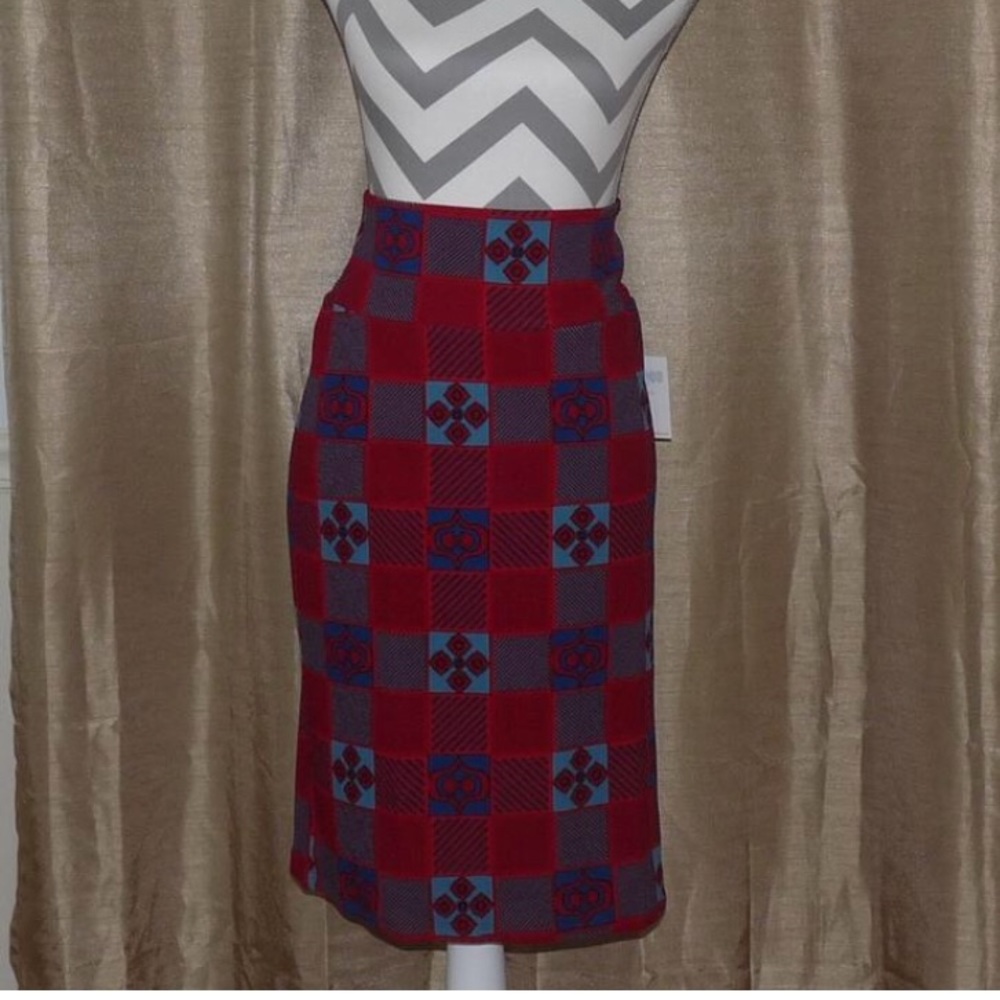 LuLaRoe XL Cassie Skirt