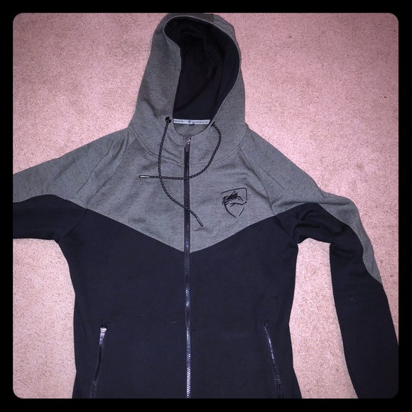 Alphalete zip up hoodie Clearance