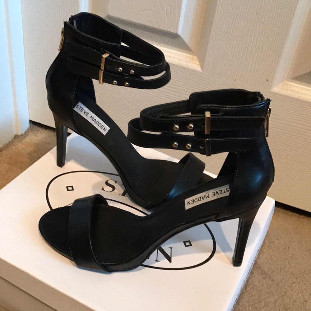 Steve Madden strappy heels "Kaylaa"