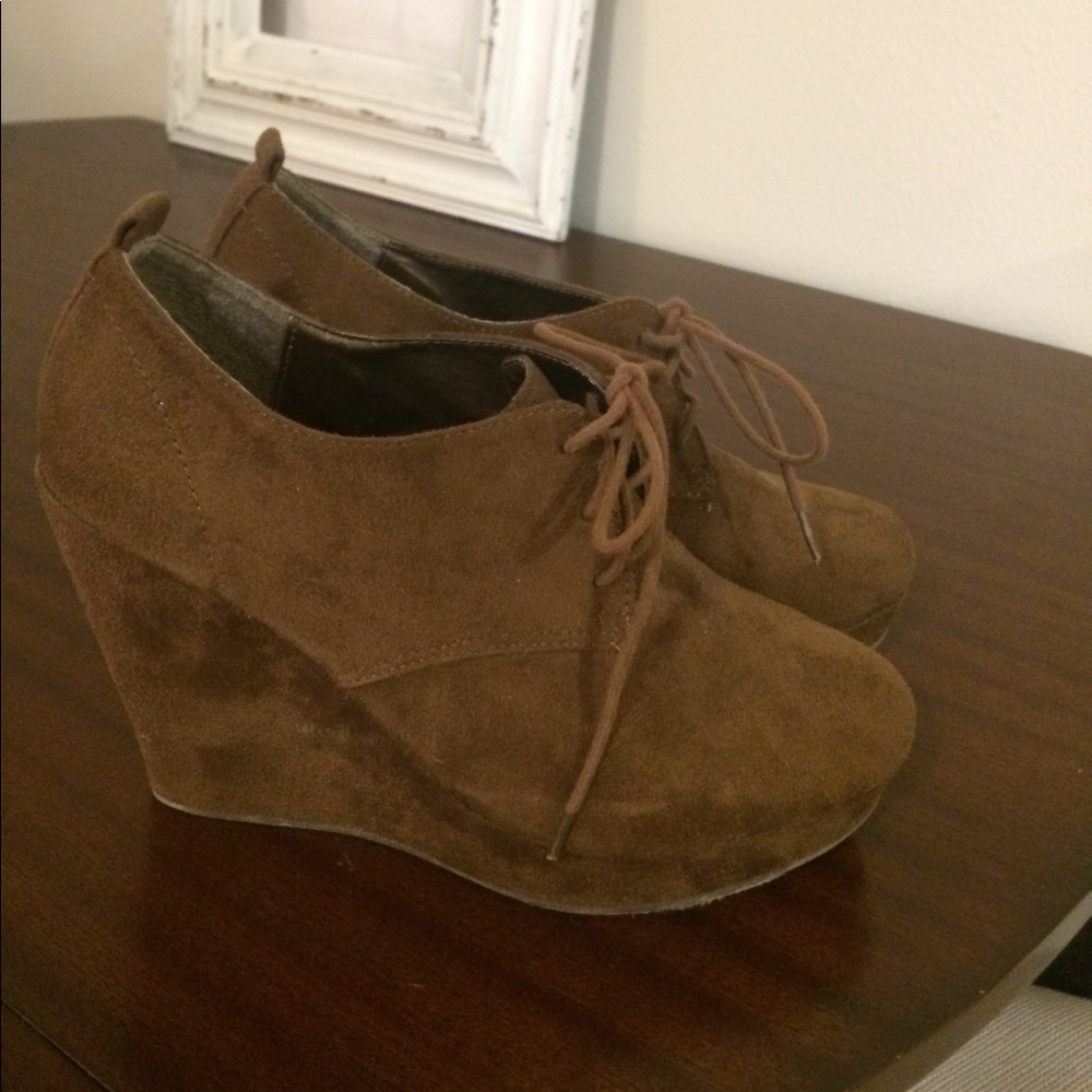 Adorable brown booties