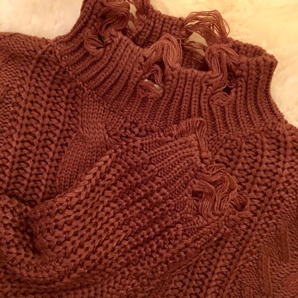 Last 1! Apple Butter Sweater - Picture 4 of 7
