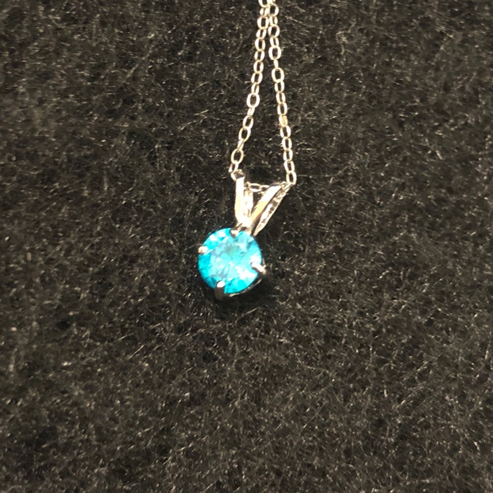 blue gem necklace