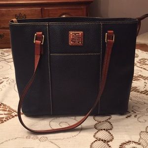Dooney & Bourke shoulder bag