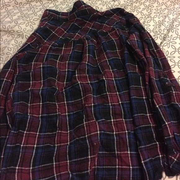 Women’s flannel - Picture 3 of 3