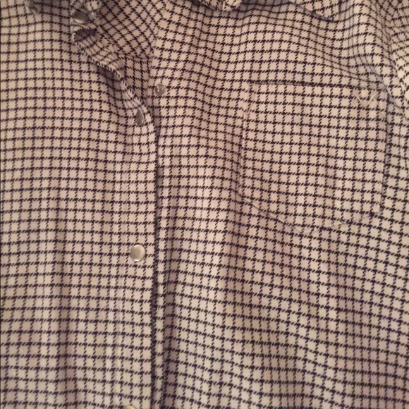 Elizabeth & James snap up graph paper plaid shirt - Picture 3 of 6