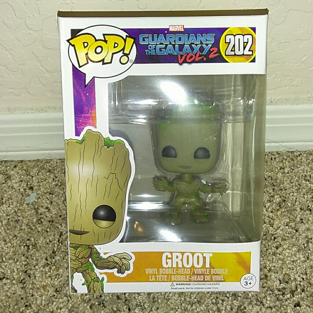 Baby Groot bobble head
