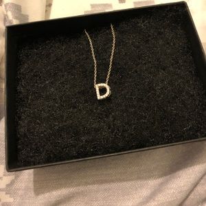 Simple D necklace