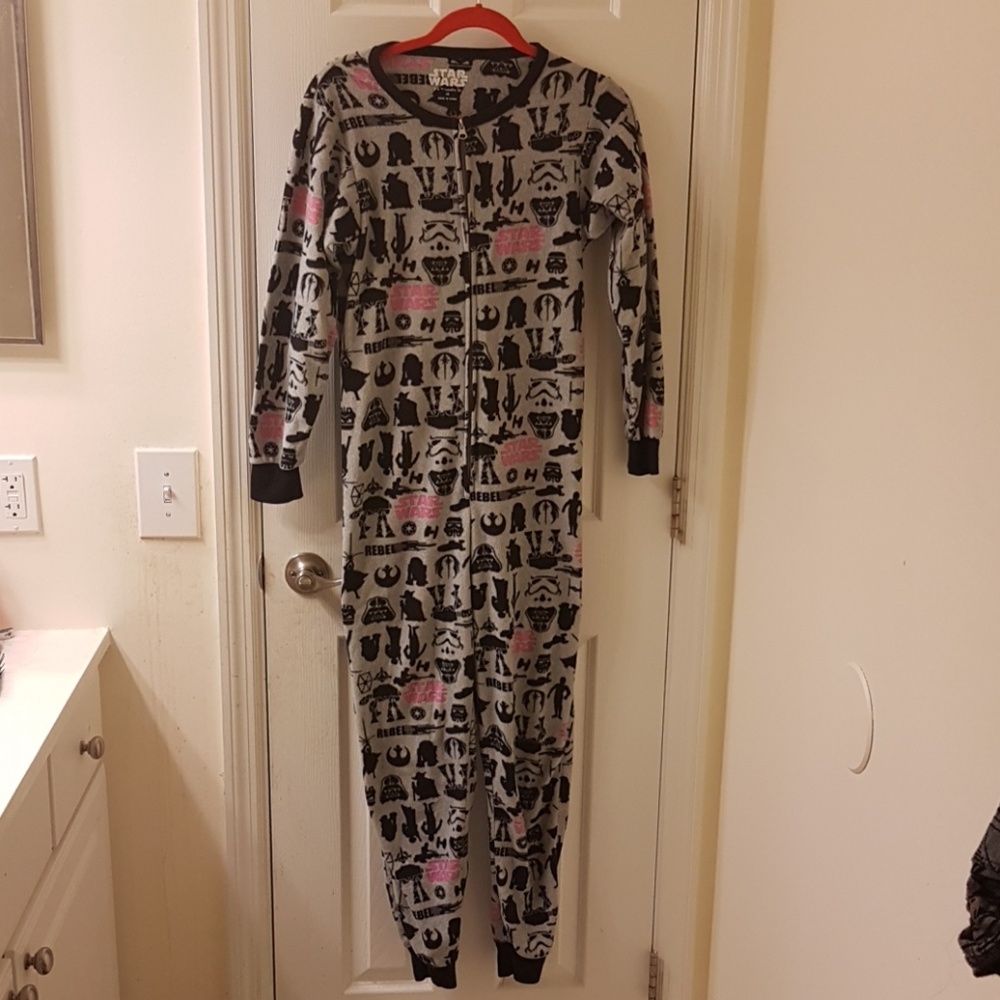 *SOLD*Star Wars XS Adult Onesie