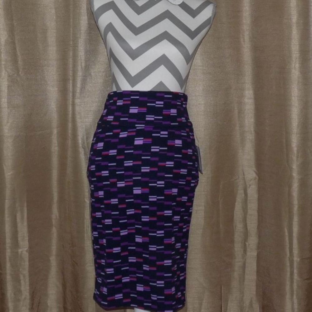 LuLaRoe S Cassie Skirt