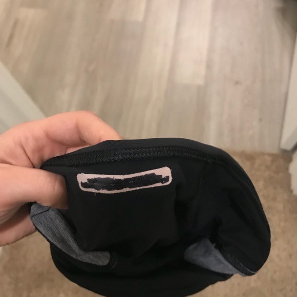 Lululemon leggings size 4 - Picture 4 of 5