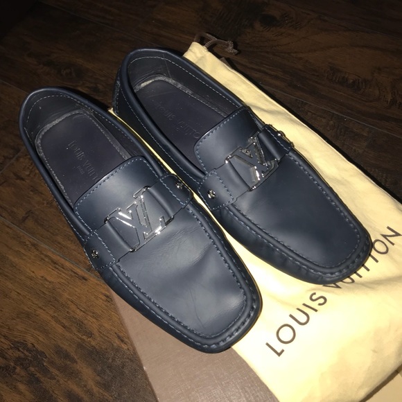 Used but in great condition louis vuitton main image 3