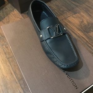 Used but in great condition louis vuitton