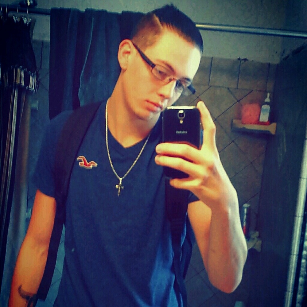 Meet your Posher, Chris