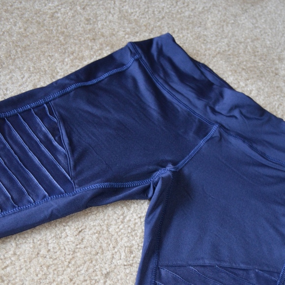 ELECTRIC YOGA Moto Yoga Pants - Picture 6 of 8