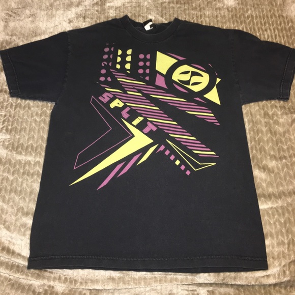 Men's Split Graphic Tee - Picture 1 of 3