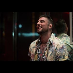 Meet your Posher, Levi