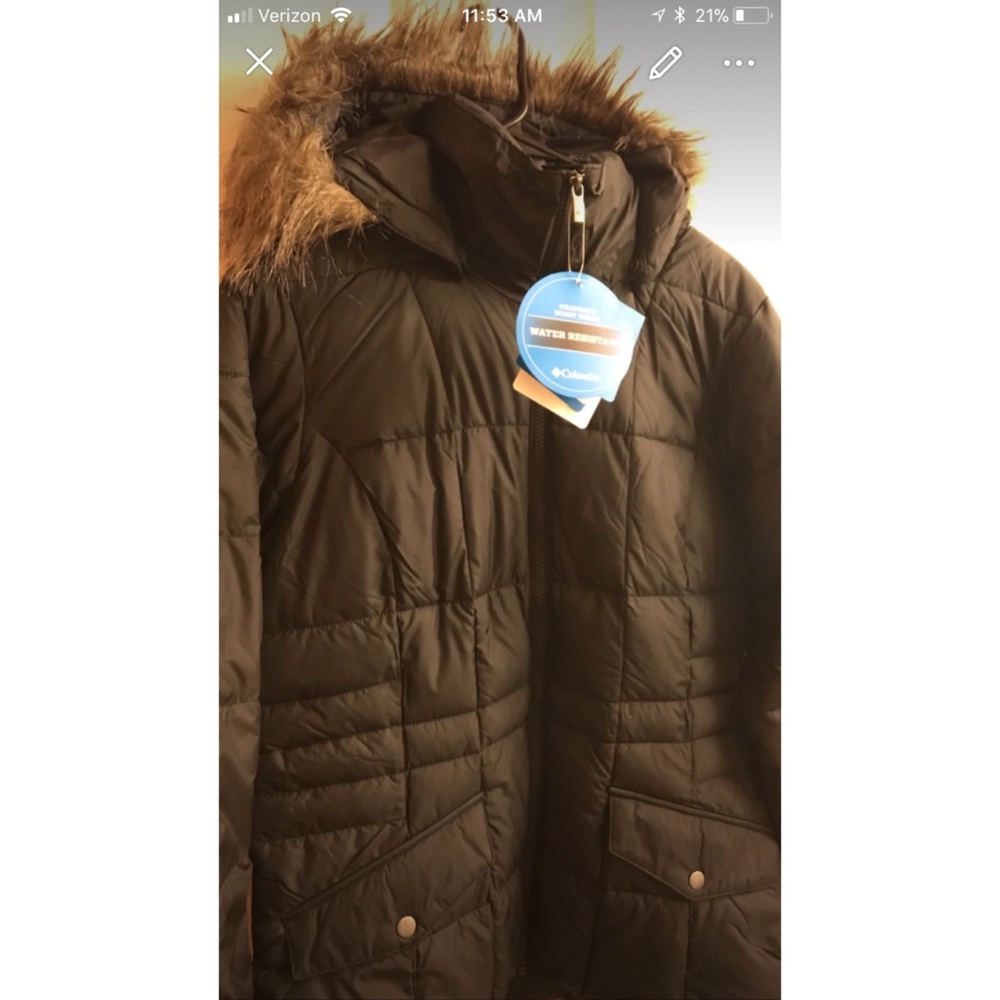 NWT black down columbia Jacket