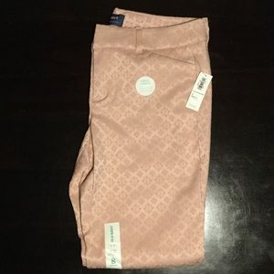 Old Navy Pixie Ankle Crop Pants