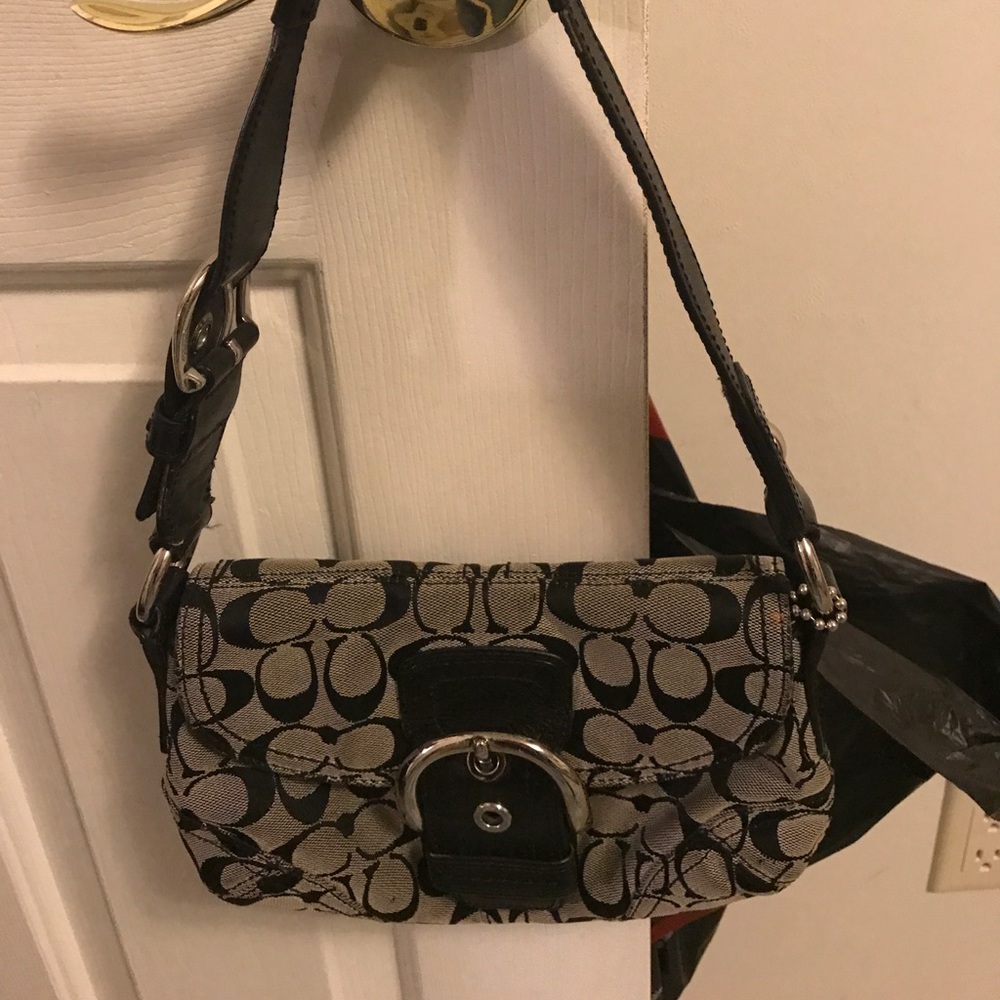 Couch mini shoulder bag