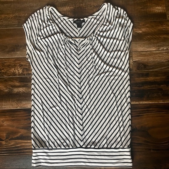 White House Black Market Tops - White House black market top