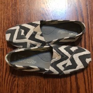 Toms Chevron