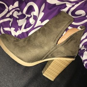 Olive Booties
