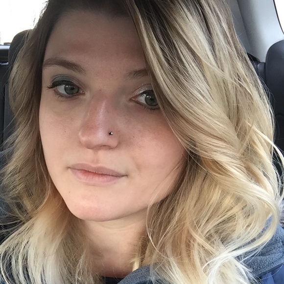 Meet your Posher, Maria - Picture 1 of 1