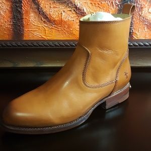 Frye Danielle Short Leather Bootie