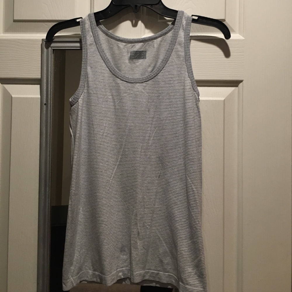 Gray striped Athelta tank!