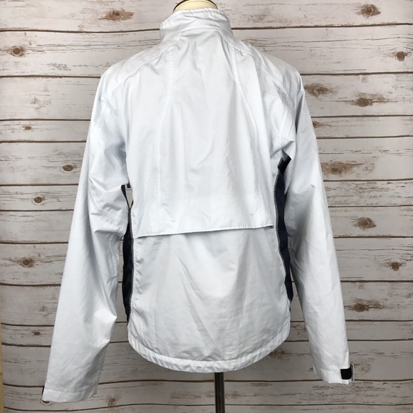 Asics Running Jacket Loose Fit White M - Picture 3 of 6