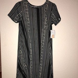 Lularoe XS Black mosaic style Carly dress
