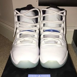 Air Jordan 11 “LEGEND BLUE”