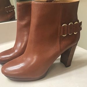Nine West brown boots size 8.5