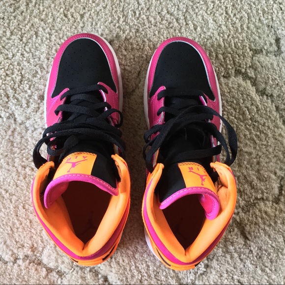 🍭NIKE AIR JORDAN Retro 1 Pink Black Orange🍭 - Picture 6 of 8