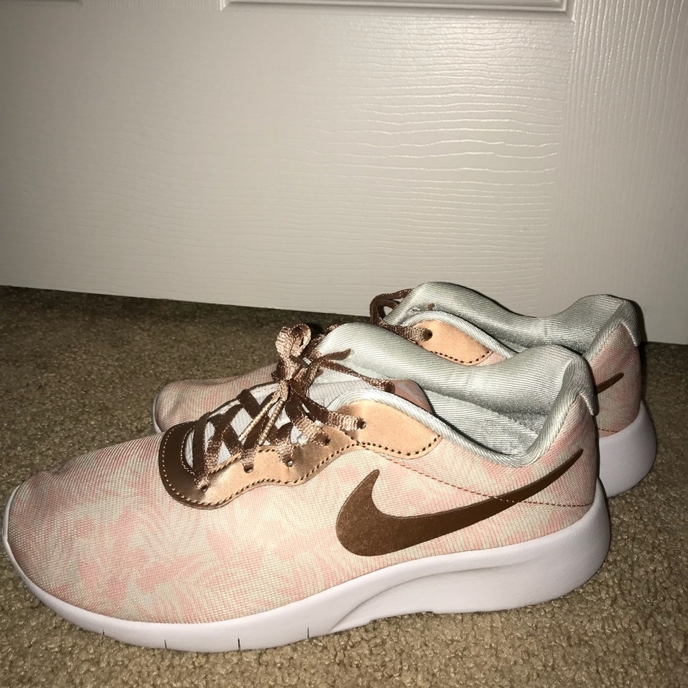 NWT super rare Nike’s