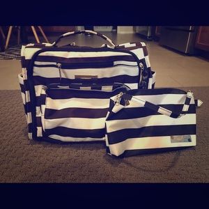 Ju-Ju-Be Legacy BFF diaper bag and clutch