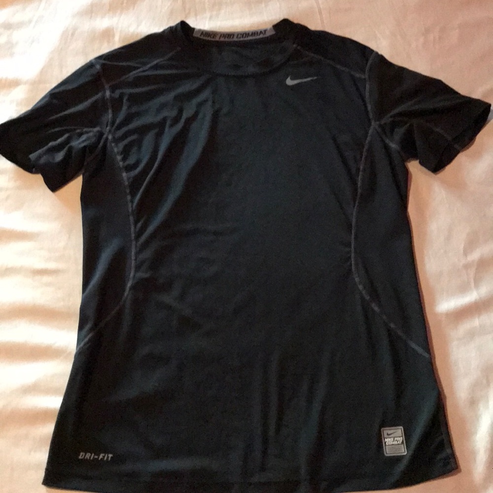 Men’s Nike Pro Combat Fitted tee dri-fit