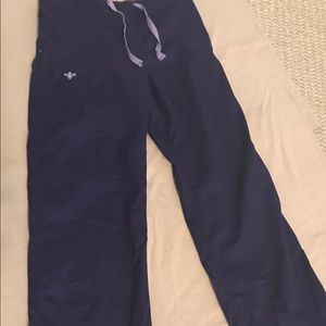 Plum & Lilac Peaches Med Couture Scrub Pants