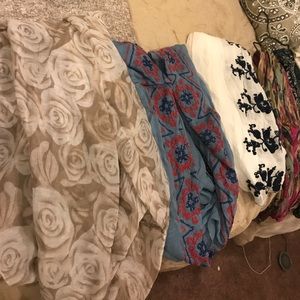 SCARVES