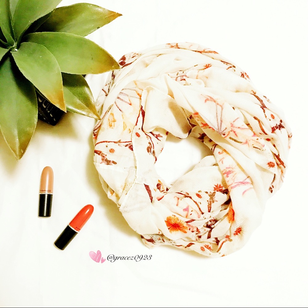 H&M infinity light weight infinity scarf