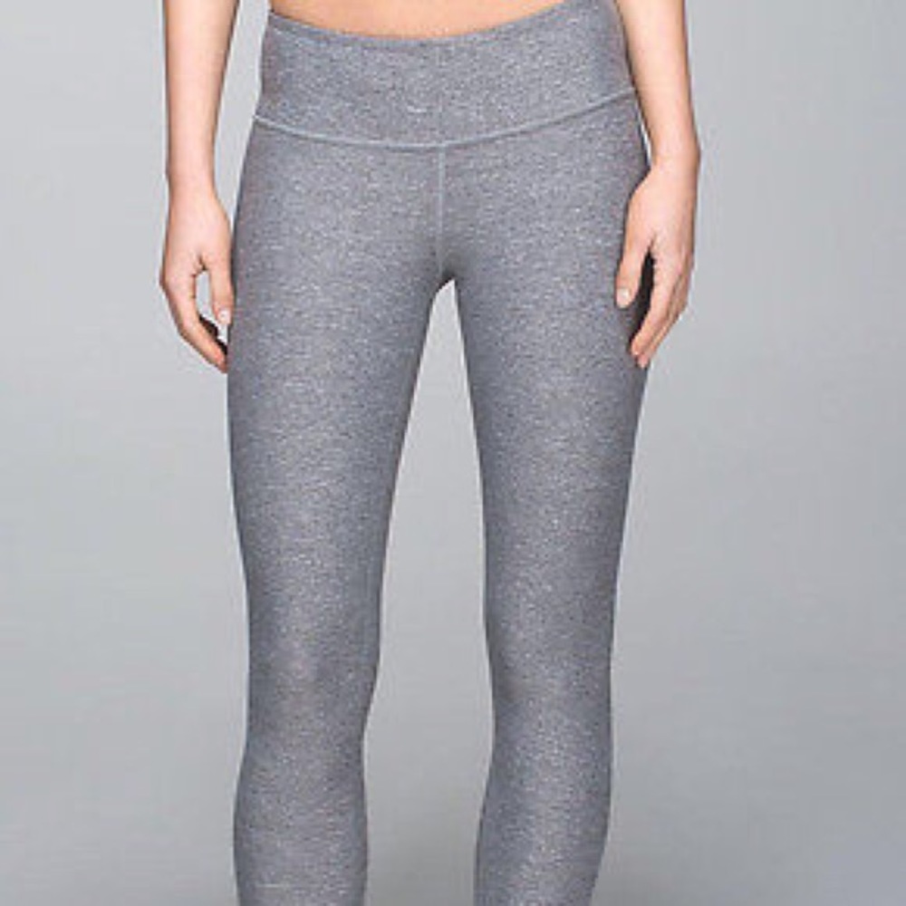 Lululemon Wunder Under Crop III