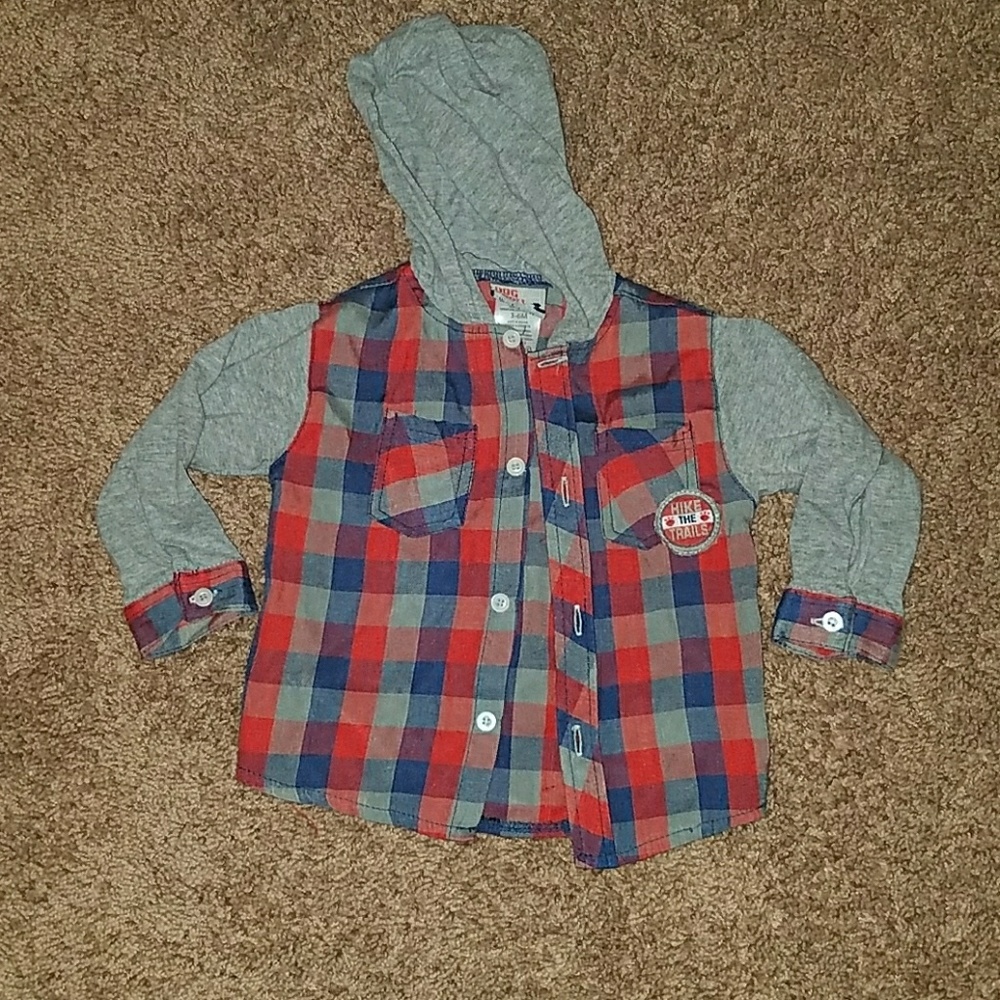 Long sleeved hooded button down shirt