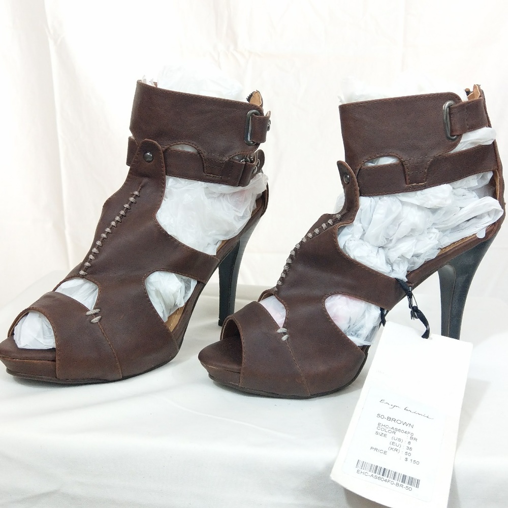 NWT Eryn Brinie Cage Cut Out Platform 4.5" heels