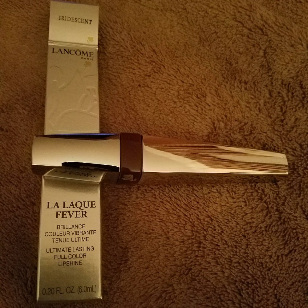 Lancome La Laque Fever Lipshine Iridescent