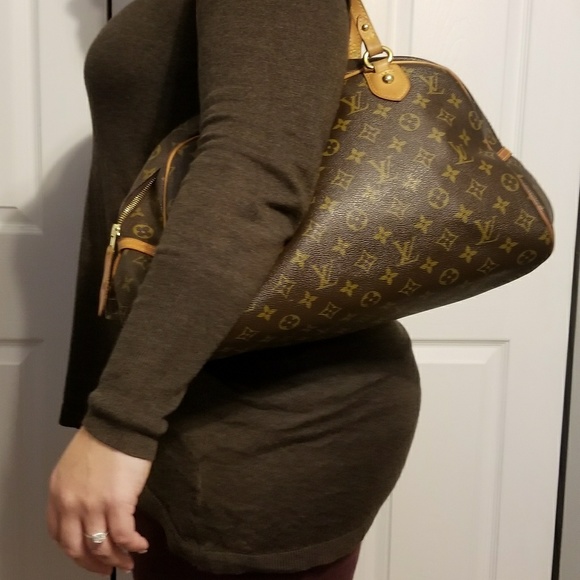 Lv bag - Picture 3 of 7