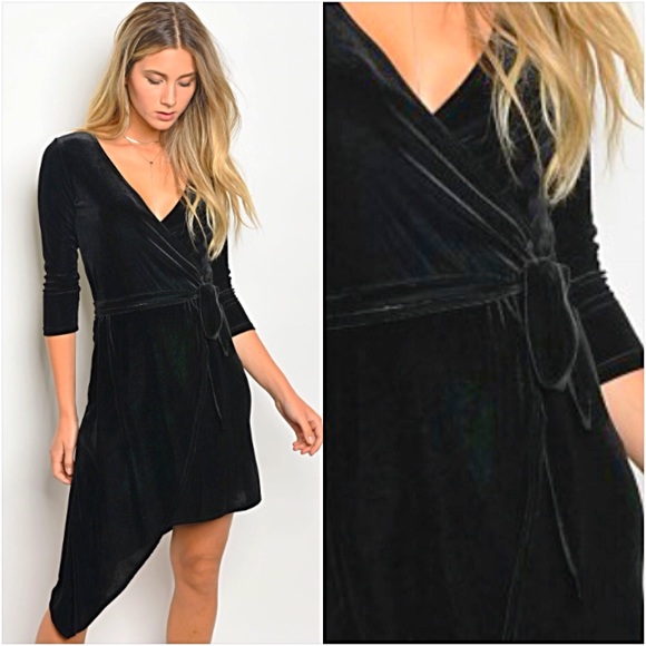 💥HOTSALE💥Black Velvet Wraparound LBD Dress S/M - Picture 3 of 6