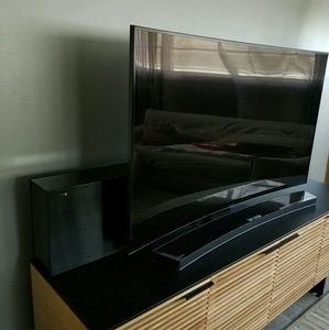 Samsung 65 inch curve 4k with surround Sound new