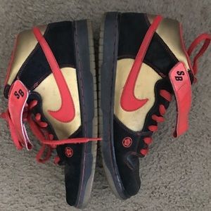 Nike Dunk SB Mid "Money Cat" size 12
