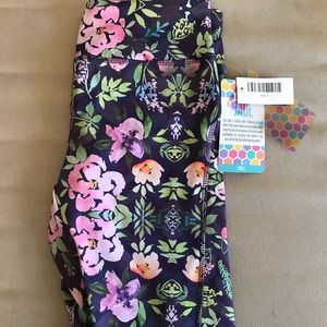 Small LuLaRoe Jade Capri Athletic Leggings, New