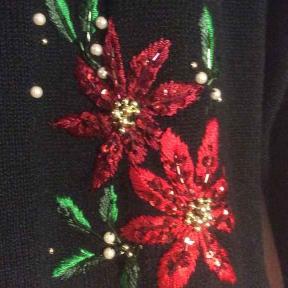 Victoria Jones PM Poinsetta Sequined Sweater - Picture 6 of 8